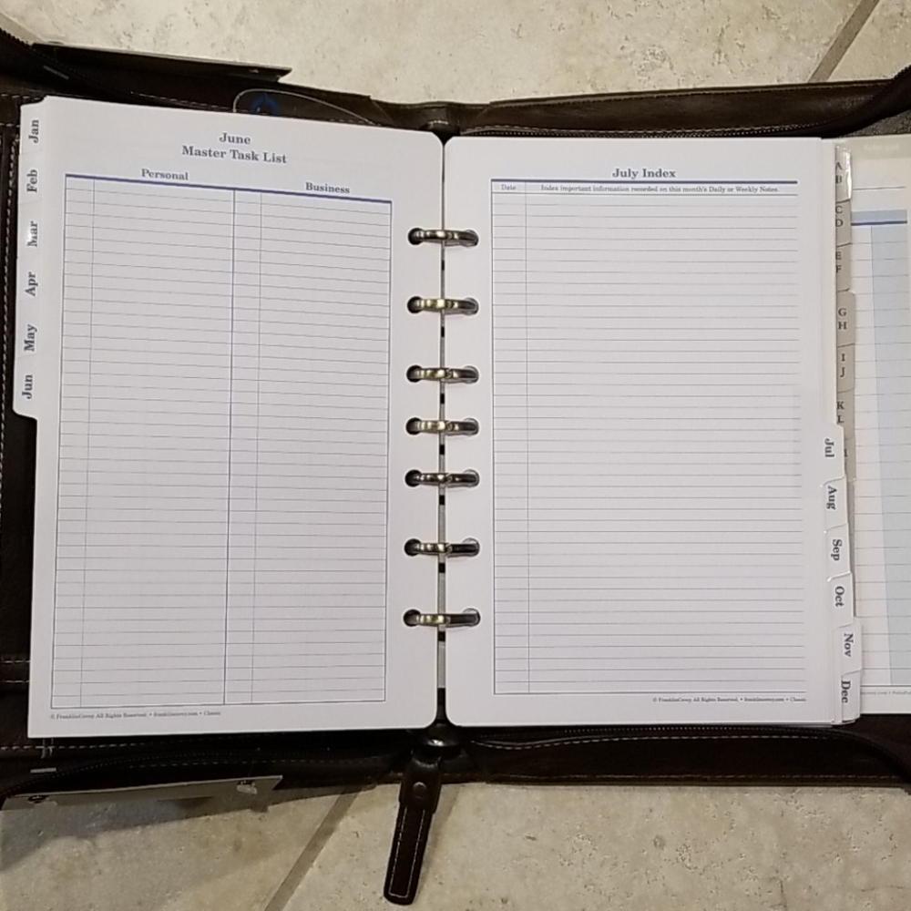 Franklin Covey MasterPlan zipper binder - Picture 5 of 15